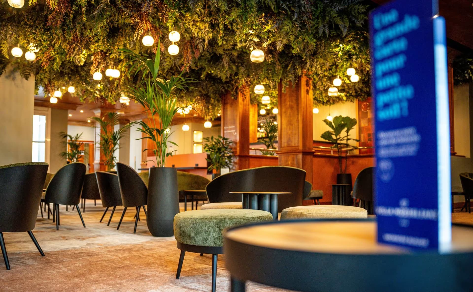 Salle de séminaire préparée